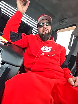 Beardedtattood online show from 12.17.25