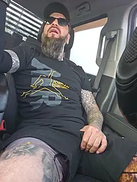 Beardedtattood online show from 06.11.26
