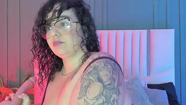 Reginavegaa online show from 02.28.25