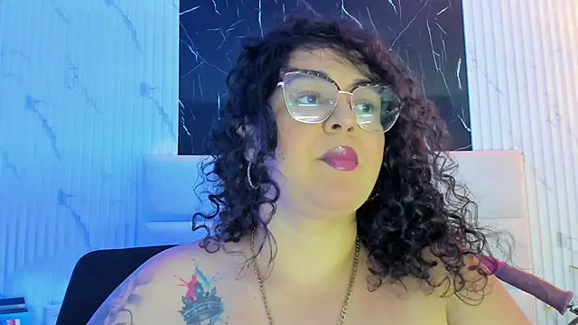 Reginavegaa online show from 09.09.25