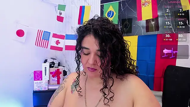 Reginavegaa online show from 06.23.26