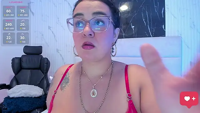 Reginavegaa online show from 07.21.26