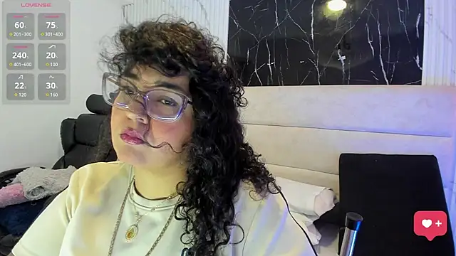Reginavegaa online show from 07.31.26