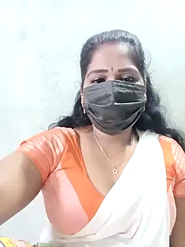 Snapshot of MaaliiiPonuTamil chatting on 11.10.25 MaaliiiPonuTamil online show from 11.10.25