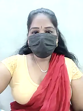 Snapshot of MaaliiiPonuTamil chatting on 11.15.25 MaaliiiPonuTamil online show from 11.15.25