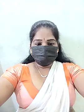 Snapshot of MaaliiiPonuTamil chatting on 11.16.25 MaaliiiPonuTamil online show from 11.16.25