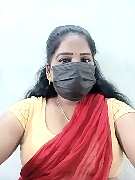 Snapshot of MaaliiiPonuTamil chatting on 11.17.25 MaaliiiPonuTamil online show from 11.17.25