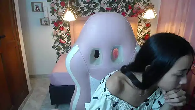 Snapshot of NathaliaSweet_11 chatting on 01.17.25 NathaliaSweet 11 online show from 01.17.25