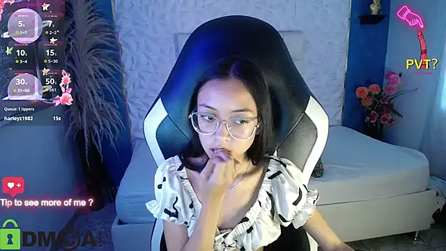 Snapshot of NathaliaSweet_11 chatting on 02.10.25 NathaliaSweet 11 online show from 02.10.25