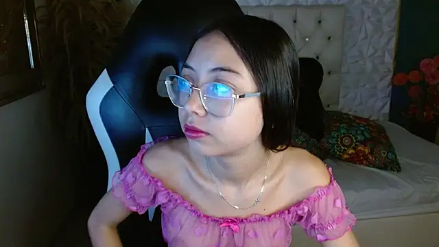 Snapshot of NathaliaSweet_11 chatting on 09.16.25 NathaliaSweet 11 online show from 09.16.25