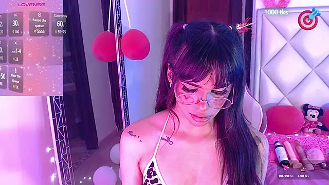 Snapshot of DannaDooll99 chatting on 02.23.25 DannaDooll99 online show from 02.23.25