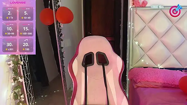 Snapshot of DannaDooll99 chatting on 03.09.25 DannaDooll99 online show from 03.09.25