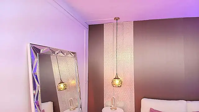 Snapshot of DannaDooll99 chatting on 09.16.25 DannaDooll99 online show from 09.16.25