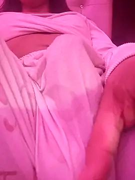 Snapshot of DannaDooll99 chatting on 11.24.25 DannaDooll99 online show from 11.24.25