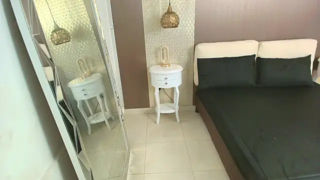 Snapshot of DannaDooll99 chatting on 12.19.25 DannaDooll99 online show from 12.19.25