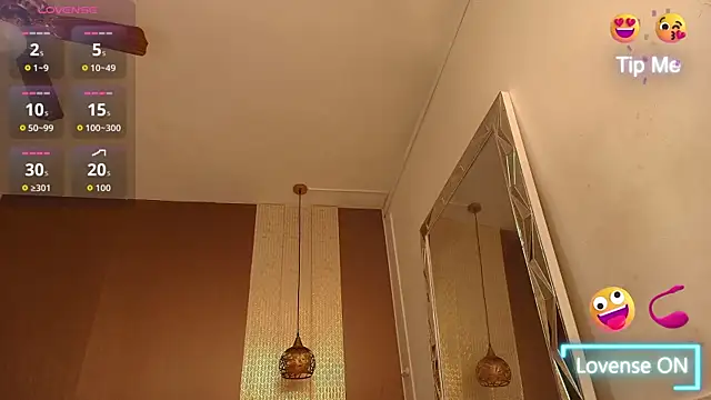 Snapshot of DannaDooll99 chatting on 12.22.25 DannaDooll99 online show from 12.22.25