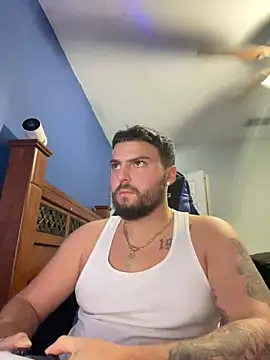 Snapshot of MasterKvn chatting on 01.04.25 MasterKvn online show from 01.04.25