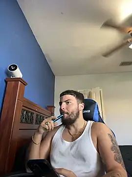 Snapshot of MasterKvn chatting on 01.09.25 MasterKvn online show from 01.09.25