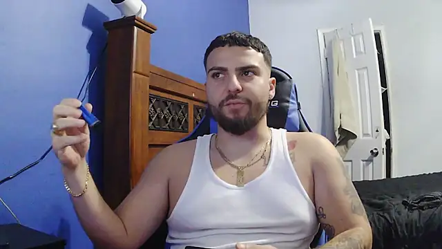 Snapshot of MasterKvn chatting on 01.31.25 MasterKvn online show from 01.31.25