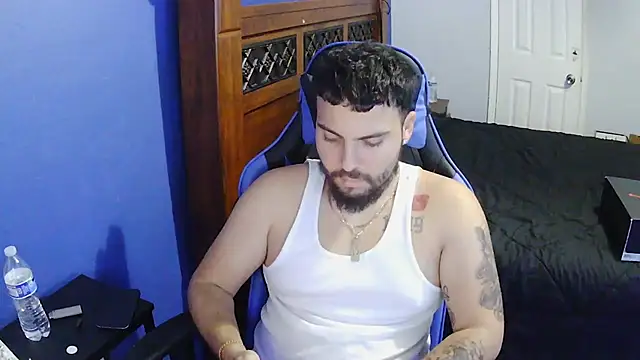 Snapshot of MasterKvn chatting on 02.22.25 MasterKvn online show from 02.22.25