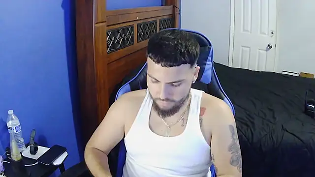 Snapshot of MasterKvn chatting on 02.27.25 MasterKvn online show from 02.27.25