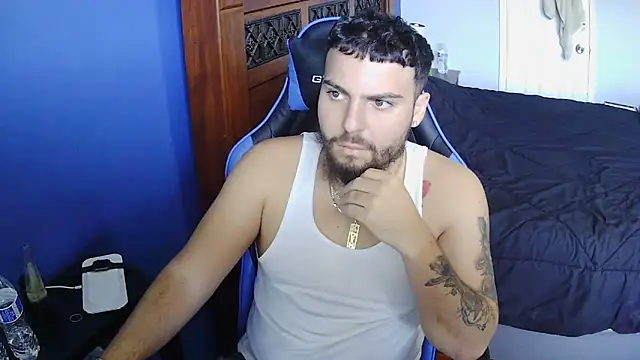 Snapshot of MasterKvn chatting on 03.13.25 MasterKvn online show from 03.13.25