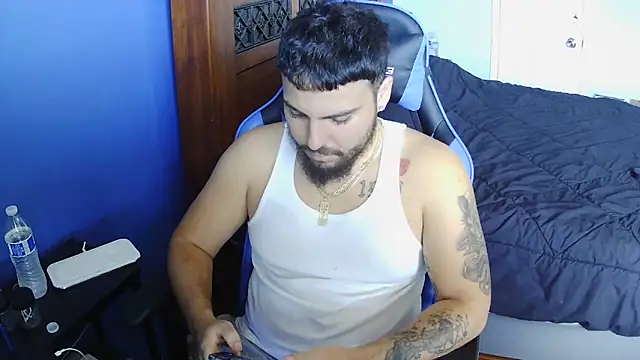 Snapshot of MasterKvn chatting on 03.19.25 MasterKvn online show from 03.19.25