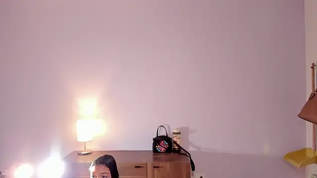 lupeebony online show from 06.24.26