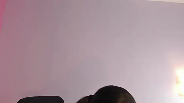 lupeebony online show from 07.03.26