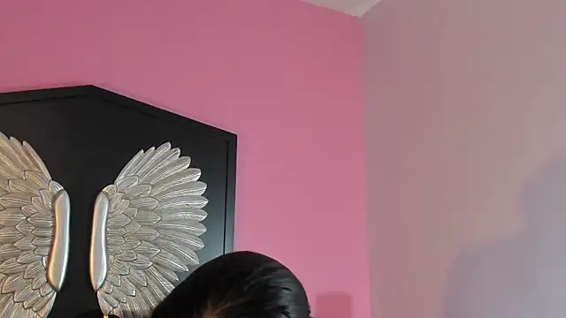 lupeebony online show from 07.08.26