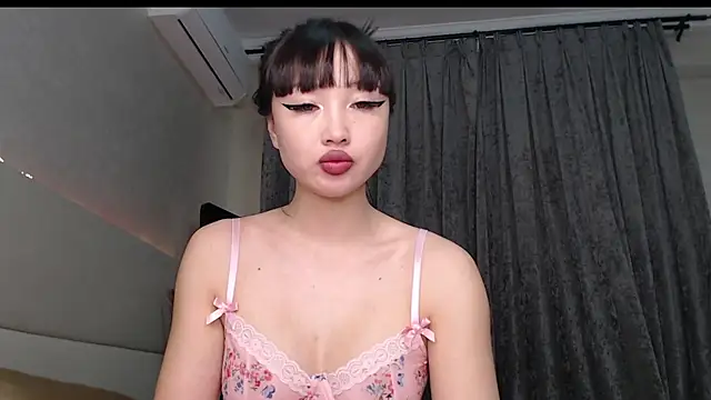 MiaRie online show from 05.18.26