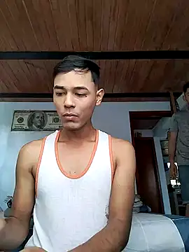 Snapshot of SexyNicoHotxx chatting on 01.01.25 SexyNicoHotxx online show from 01.01.25