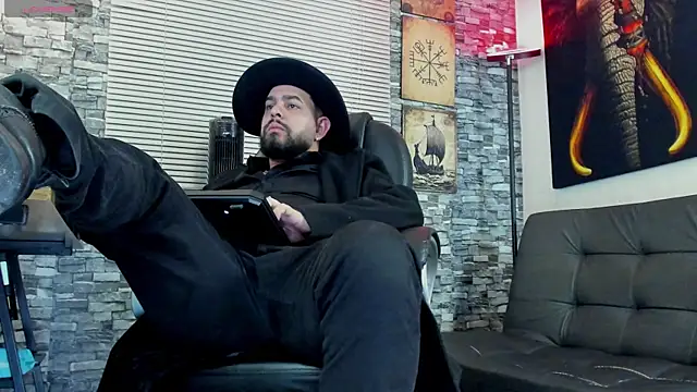 Ethan Castellano online show from 07.08.26