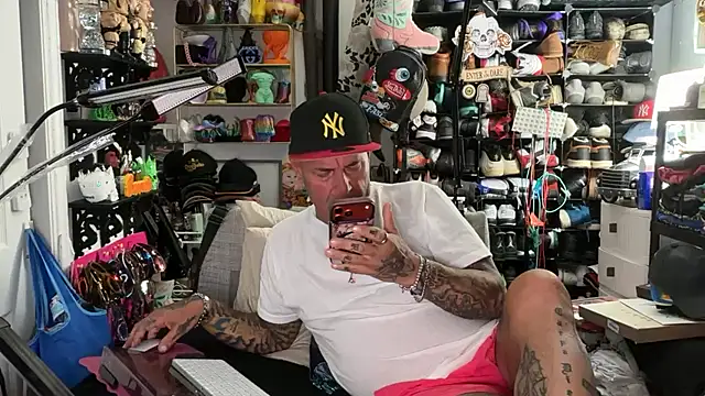 Snapshot of joeytatts66 chatting on 07.10.26 joeytatts66 online show from 07.10.26