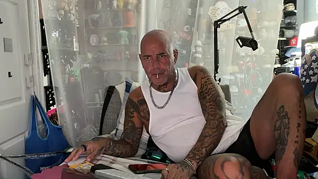 Snapshot of joeytatts66 chatting on 07.23.26 joeytatts66 online show from 07.23.26