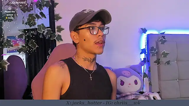 Snapshot of jacks_hotter chatting on 09.11.25 jacks hotter online show from 09.11.25