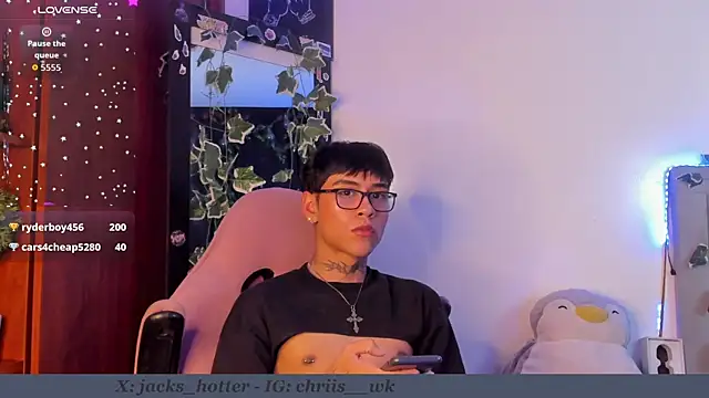 Snapshot of jacks_hotter chatting on 01.13.26 jacks hotter online show from 01.13.26