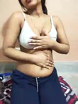 Snapshot of Sania-Love chatting on 02.07.25 Sania-Love online show from 02.07.25