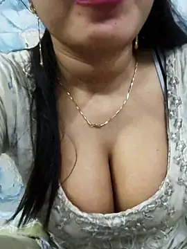 Snapshot of Sania-Love chatting on 04.28.26 Sania-Love online show from 04.28.26