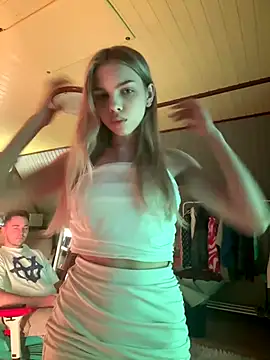 Snapshot of Alice1_secret chatting on 11.05.25 Alice1 secret online show from 11.05.25