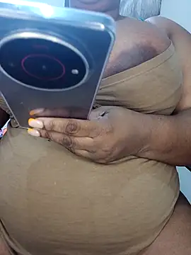 Snapshot of PervertPreggy chatting on 05.05.26 PervertPreggy online show from 05.05.26