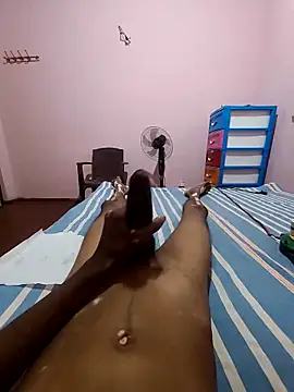 Snapshot of Pathirajasenerath chatting on 10.15.25 Pathirajasenerath online show from 10.15.25