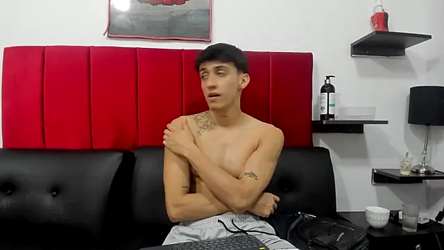 hotfriends sex online show from 02.20.25