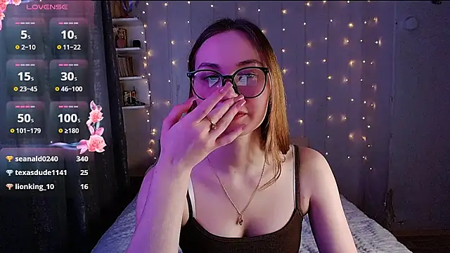 Miya Mark online show from 03.11.25