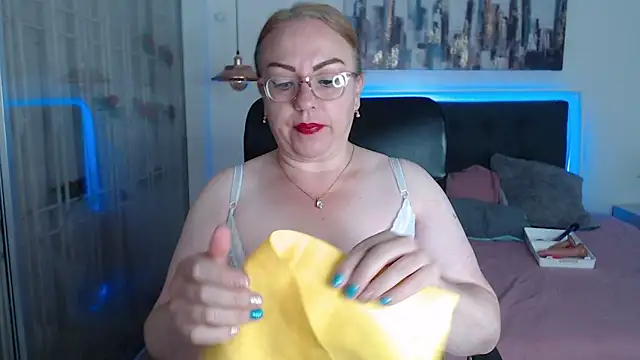 Tania Goddess  online show from 10.11.25