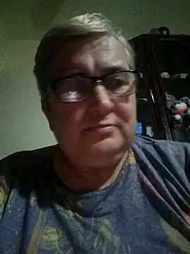 Snapshot of Sonya5156 chatting on 12.13.24 Sonya5156 online show from 12.13.24