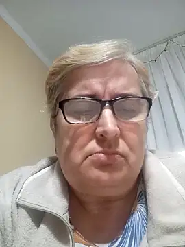 Snapshot of Sonya5156 chatting on 01.08.25 Sonya5156 online show from 01.08.25