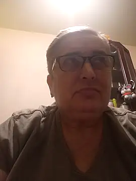 Snapshot of Sonya5156 chatting on 02.14.25 Sonya5156 online show from 02.14.25