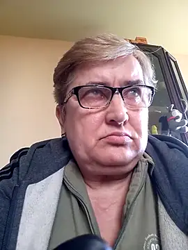 Snapshot of Sonya5156 chatting on 03.04.25 Sonya5156 online show from 03.04.25