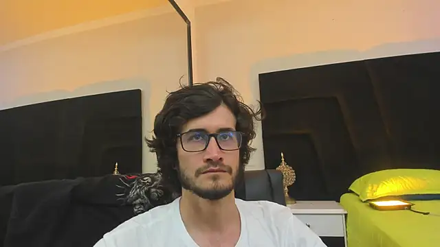 Loggan donnelly online show from 01.04.25